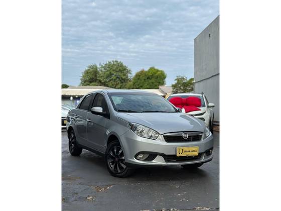 FIAT GRAND SIENA 1.4 MPI ATTRACTIVE 8V FLEX 4P MANUAL FIAT GRAND SIENA 1.4 MPI ATTRACTIVE 8V FLEX 4P MANUAL